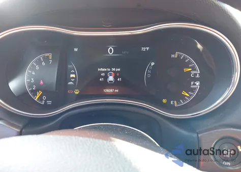 2016 Jeep Grand Cherokee Limited z USA, uszkodzony, nr VIN 1C4RJFBG1GC471147